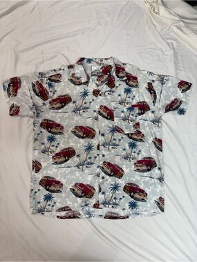 Vintage Y2K Hawaiian Shirt Rayon Tropical Woody Car Palm Tree Resort Shirt L